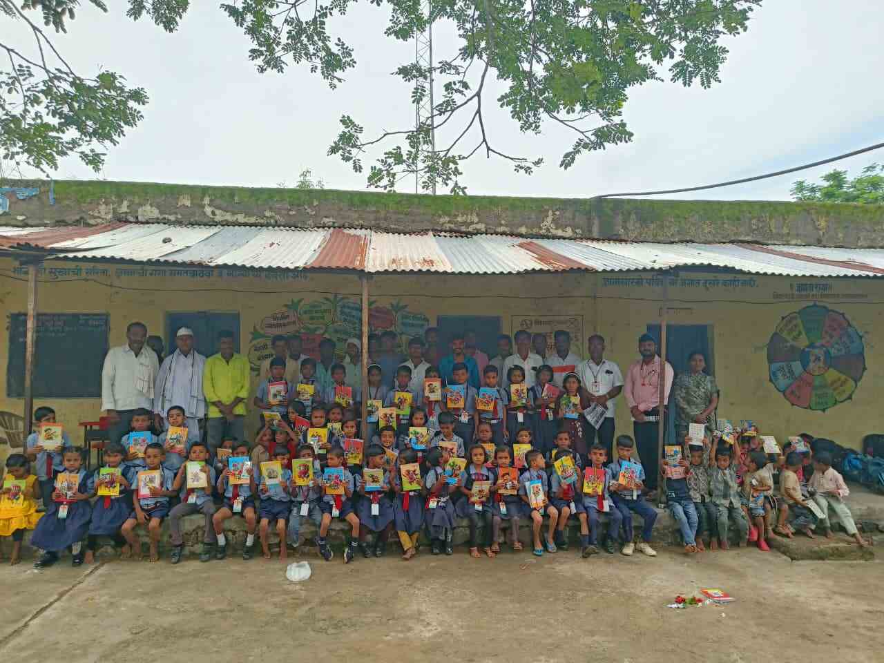 वाढदिवस असावा तर असा! कागबन येथील युवा कार्यकर्ते साईनाथ कोल्हे यांचा प्रेरणादायी उपक्रम.